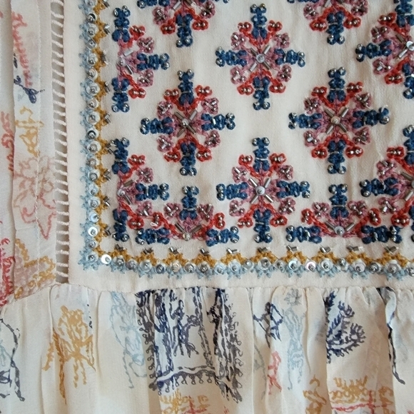 Velvet by Graham & Spencer Tawni Embroidered Tunic size XS NWT - Picture 6 of 10